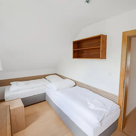 Anton Apartment *